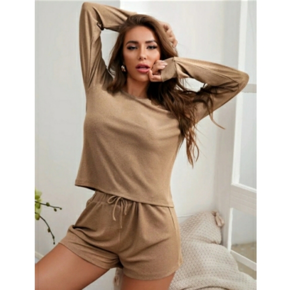SHEIN Tops - NWOT Long Sleeve Top & Shorts Lounge Set